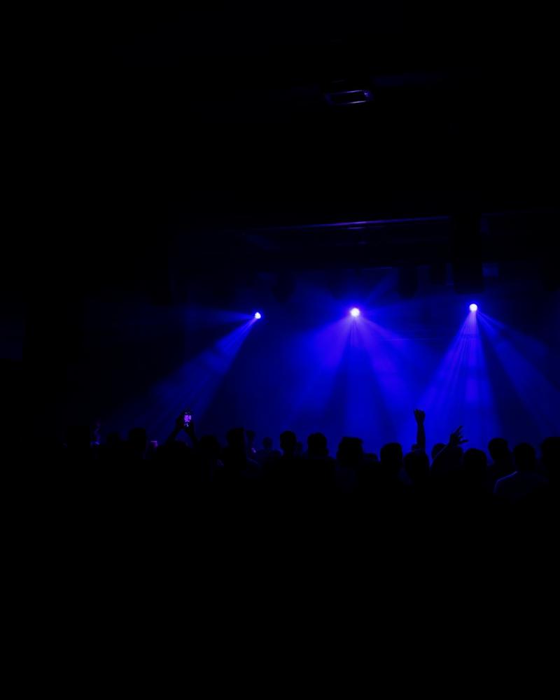 Bars, Clubs & Lounges